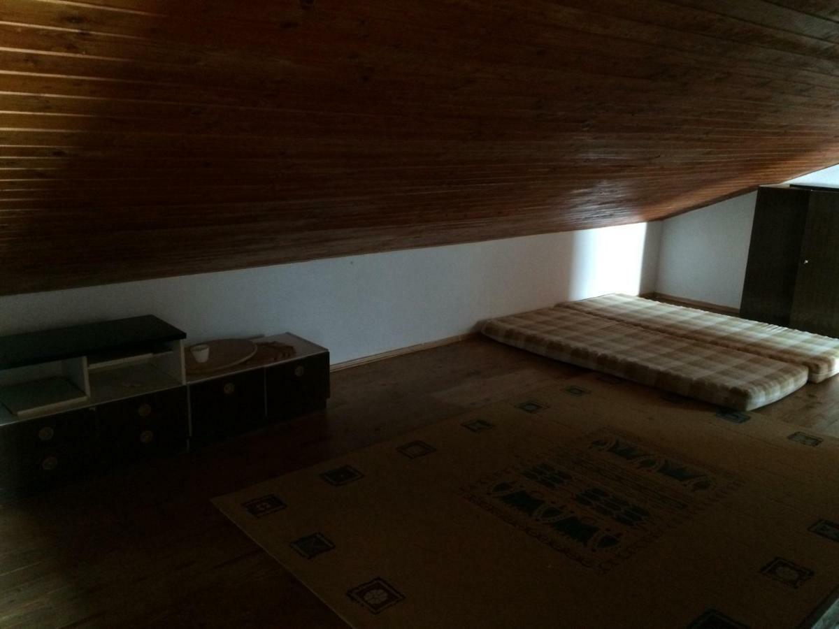 Holiday House Cervena Veza Piest'any Luaran gambar