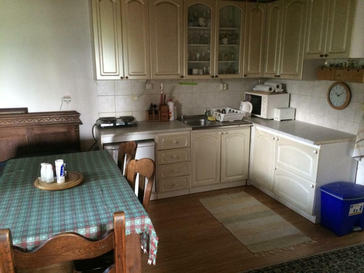 Holiday House Cervena Veza Piest'any Luaran gambar
