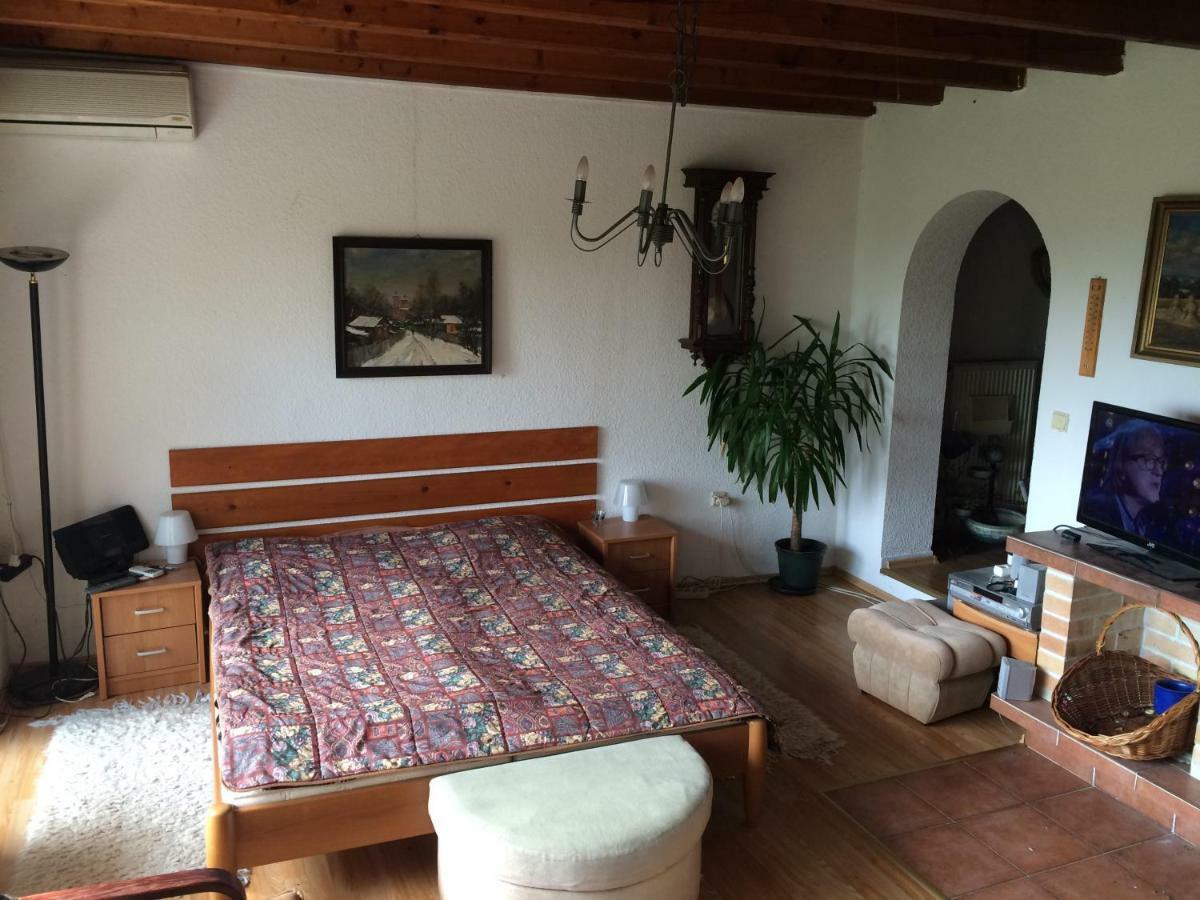 Holiday House Cervena Veza Piest'any Luaran gambar